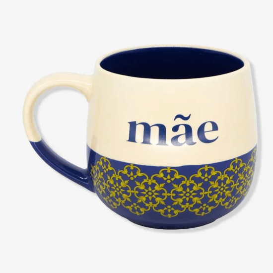 Caneca Maggie Mãe Azulejo 400ml – Presente Perfeito para Homenagear as Mães Caneca Maggie Mãe Azulejo 400ml – Presente Perfeito para Homenagear as Mães