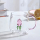 Caneca de Vidro 350ml Flor 3D – Design Sofisticado para Bebidas Quentes e Frias Caneca de Vidro 350ml Flor 3D – Design Sofisticado para Bebidas Quentes e Frias